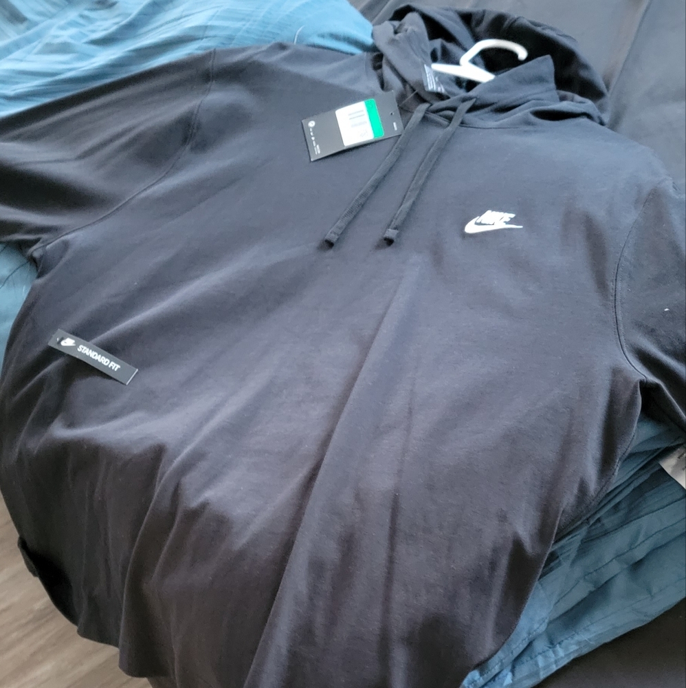 Nike long sleeve shirt with a hood